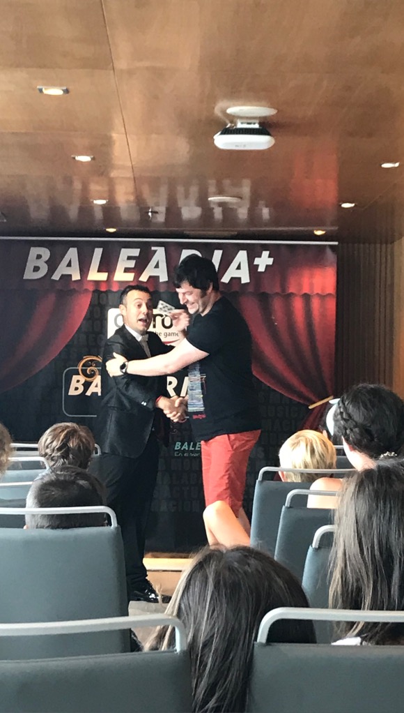 Espectáculo de magia de salón en Balearia